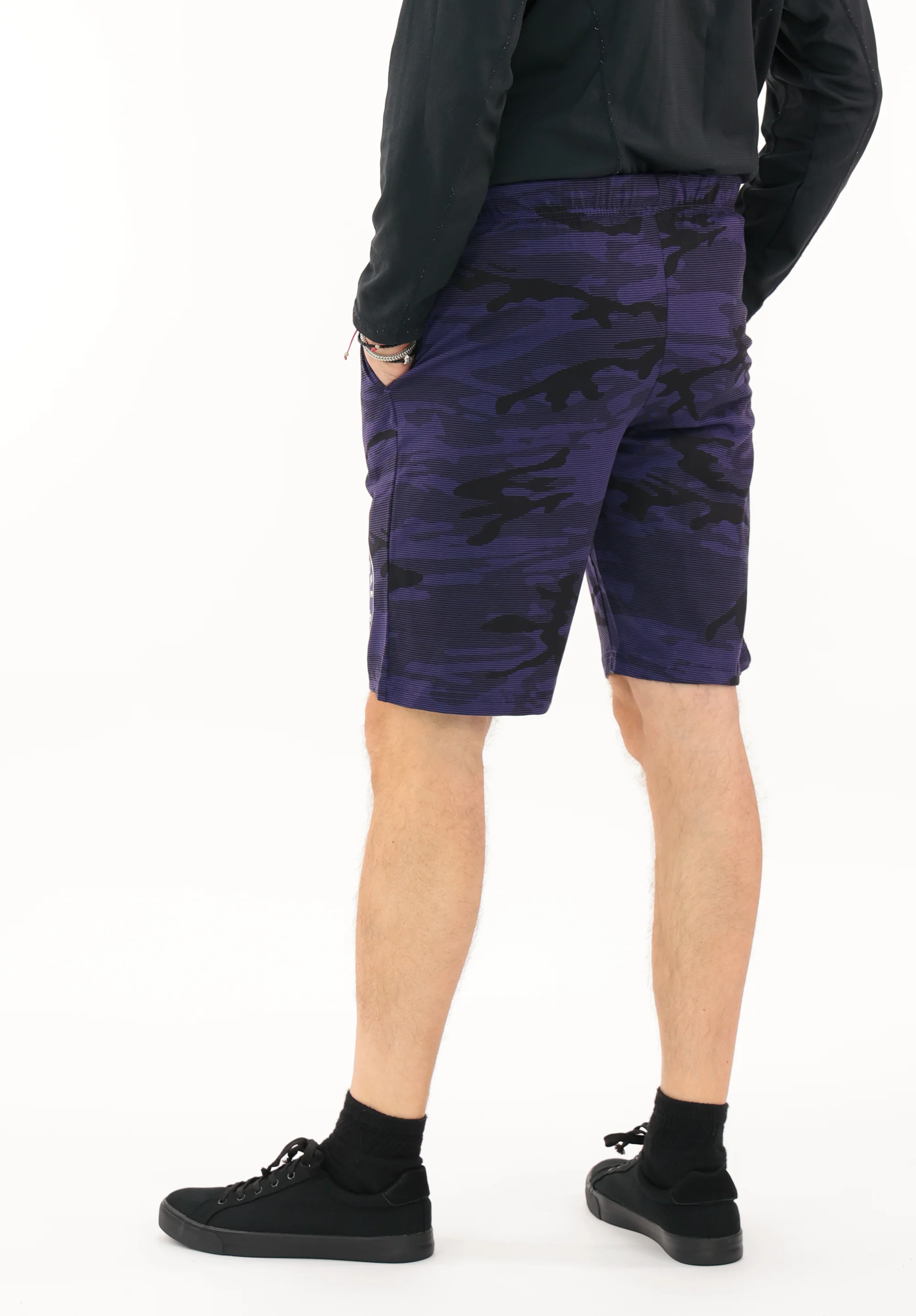 Zubaz NFL Adult Unisex Z88 Camo Lines Shorts, Baltimore Ravens - Image 27