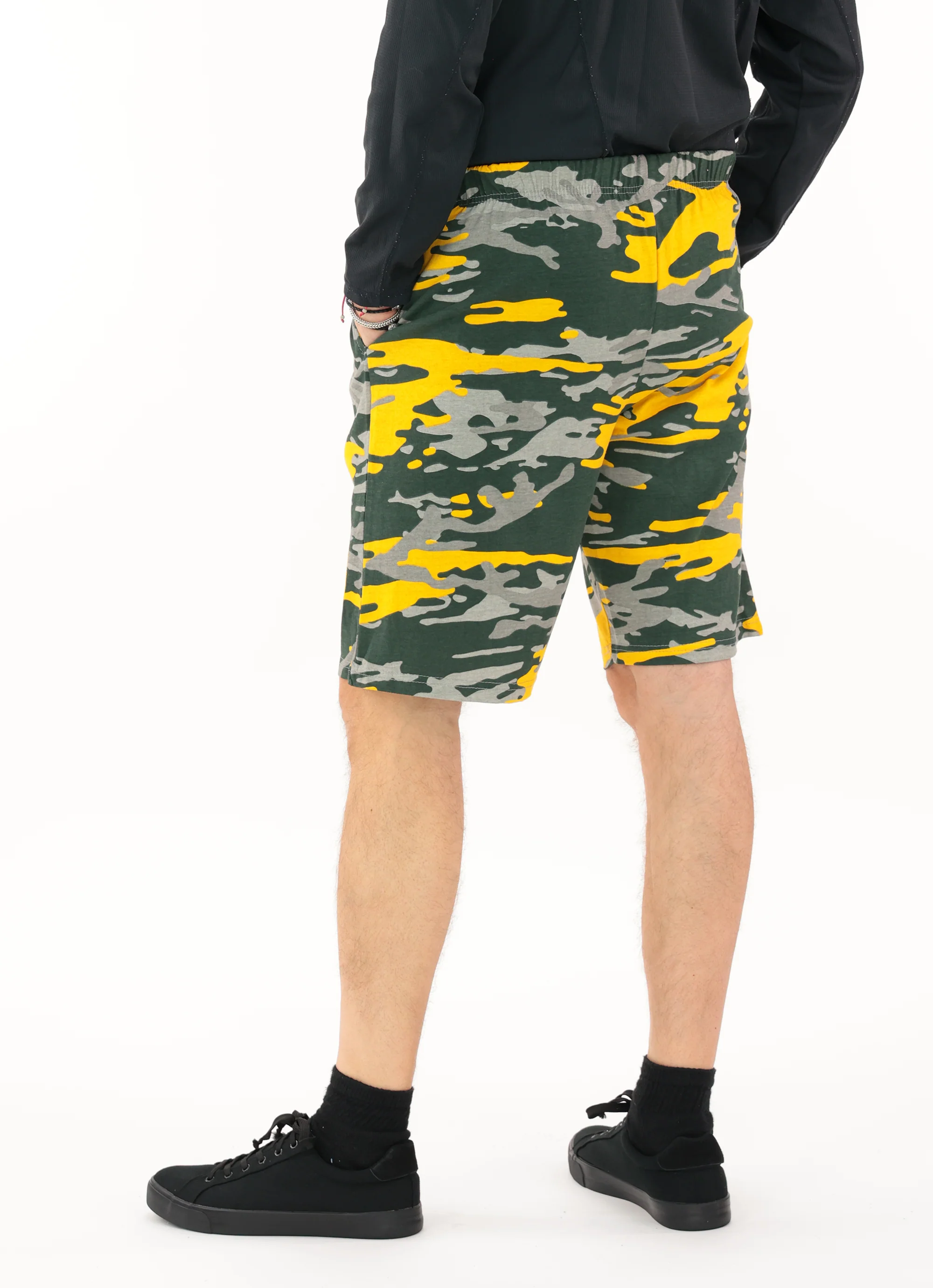 Zubaz NFL Adult Unisex Z88 Embroidered Alt Camo Shorts, Green Bay Packers - Image 29