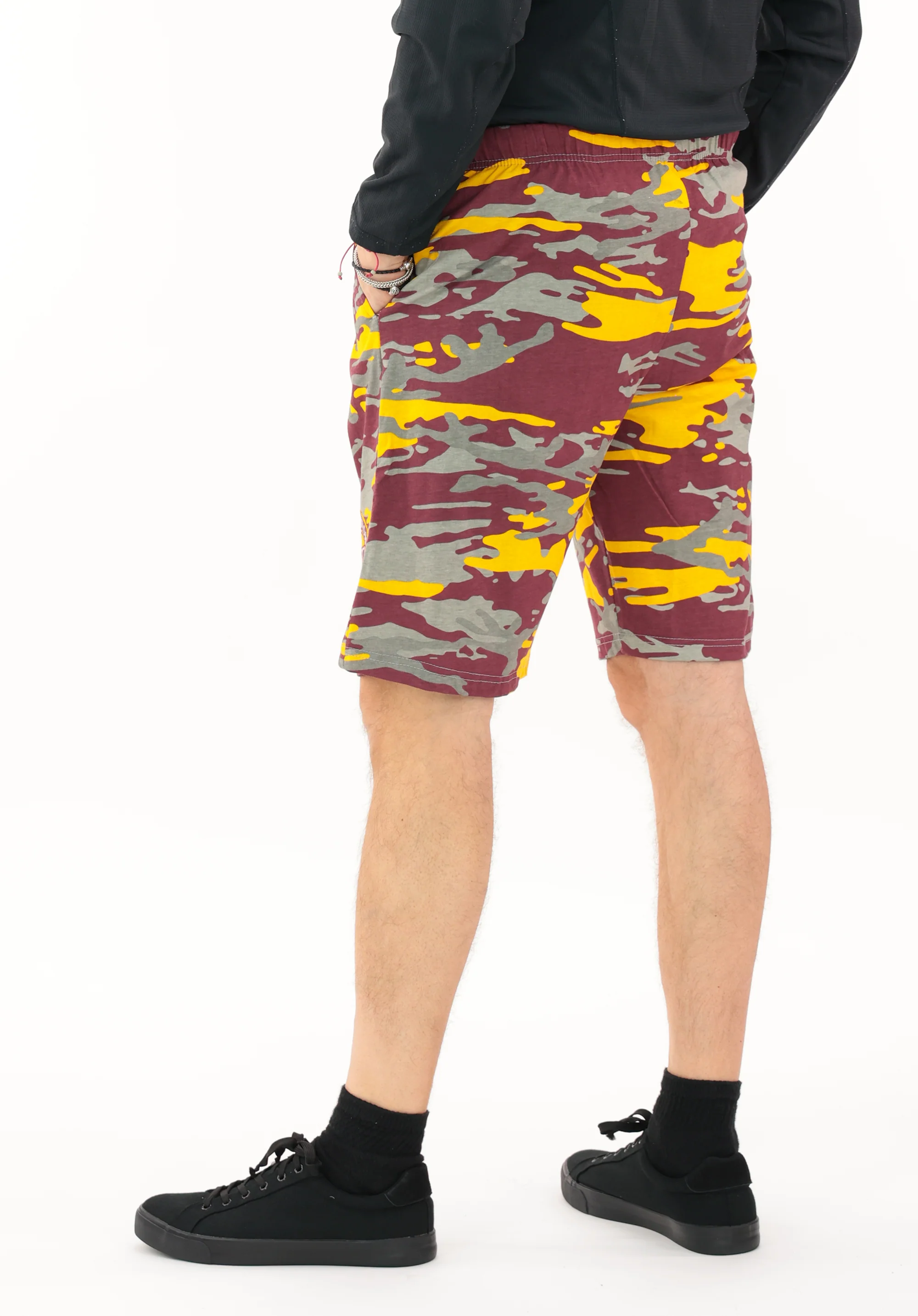 Zubaz NFL Adult Unisex Z88 Embroidered Alt Camo Shorts, Washington Commanders - Image 43