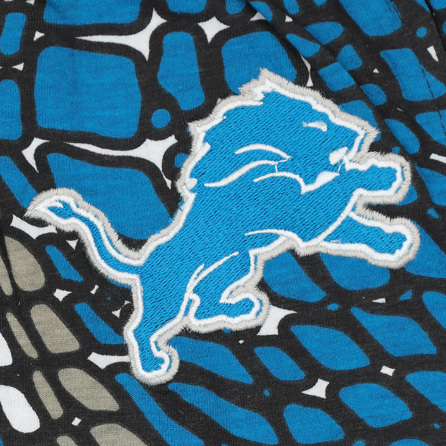Zubaz NFL Adult Unisex Z88 Embroidered Gator 3 Color Shorts, Detroit Lions - Image 3