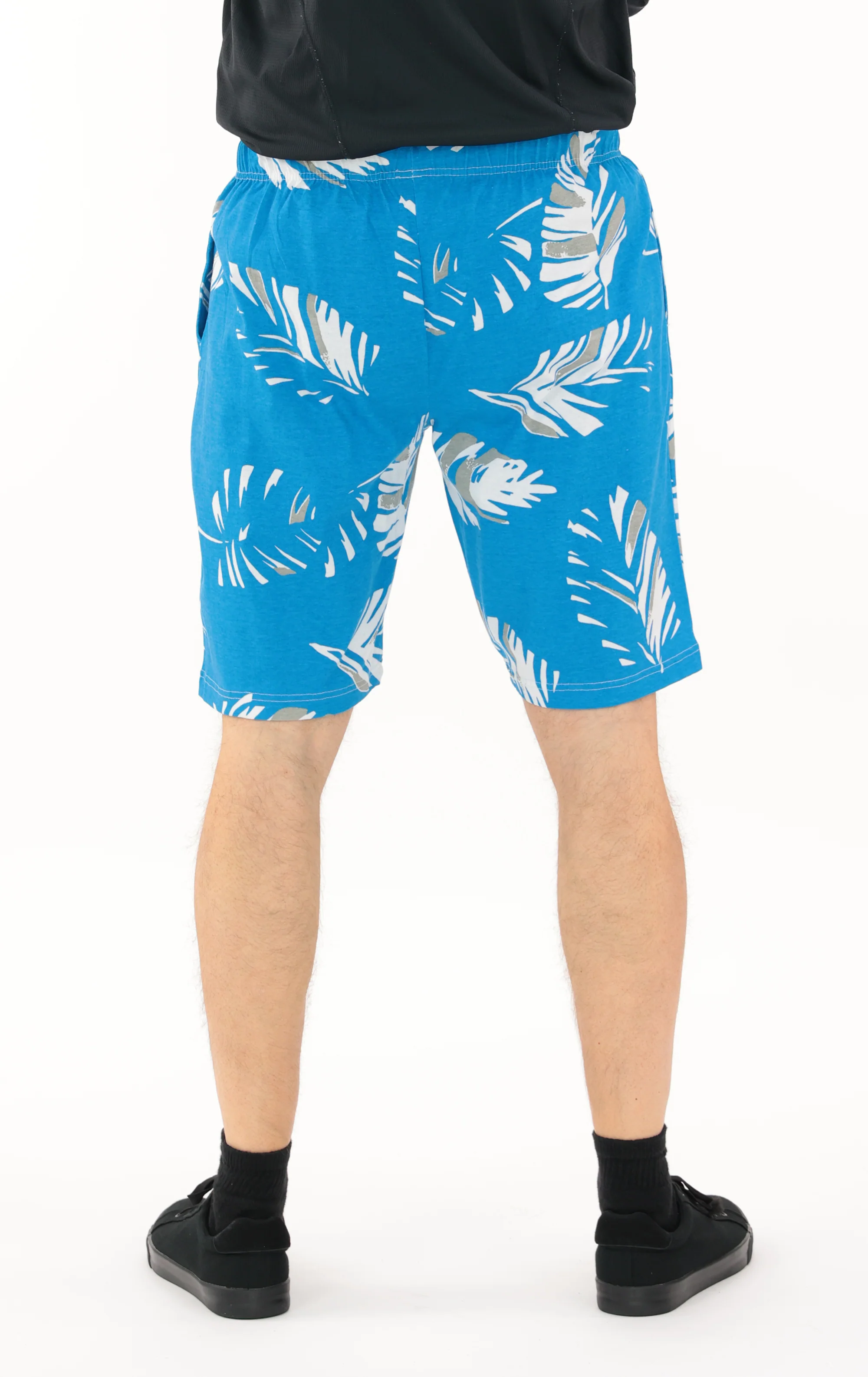 Zubaz NFL Adult Unisex Z88 Embroidered Leaf 3 Team Color Shorts, Detroit Lions - Image 4