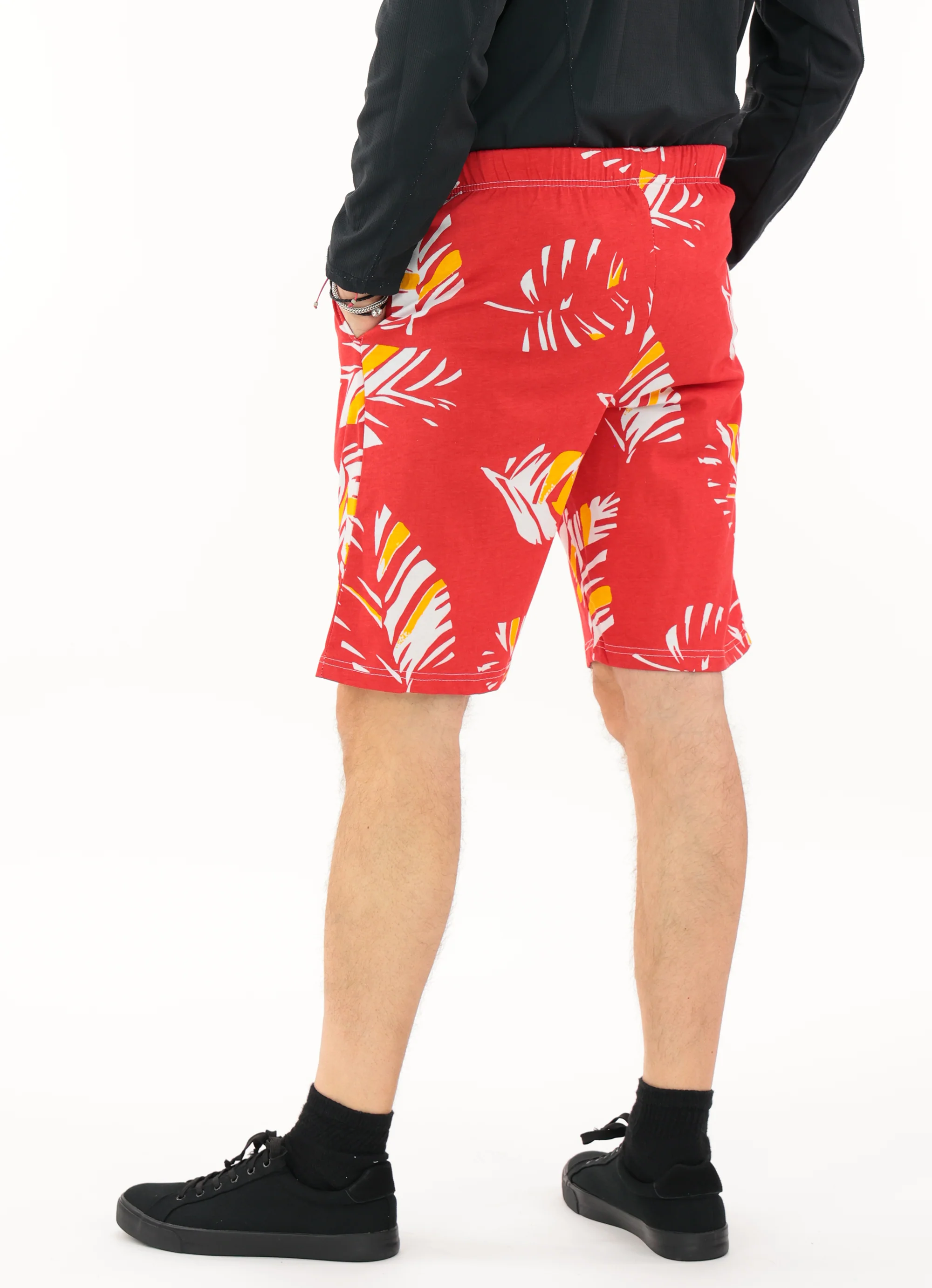 Zubaz NFL Adult Unisex Z88 Embroidered Leaf 3 Team Color Shorts, Kansas City Chiefs - Image 5
