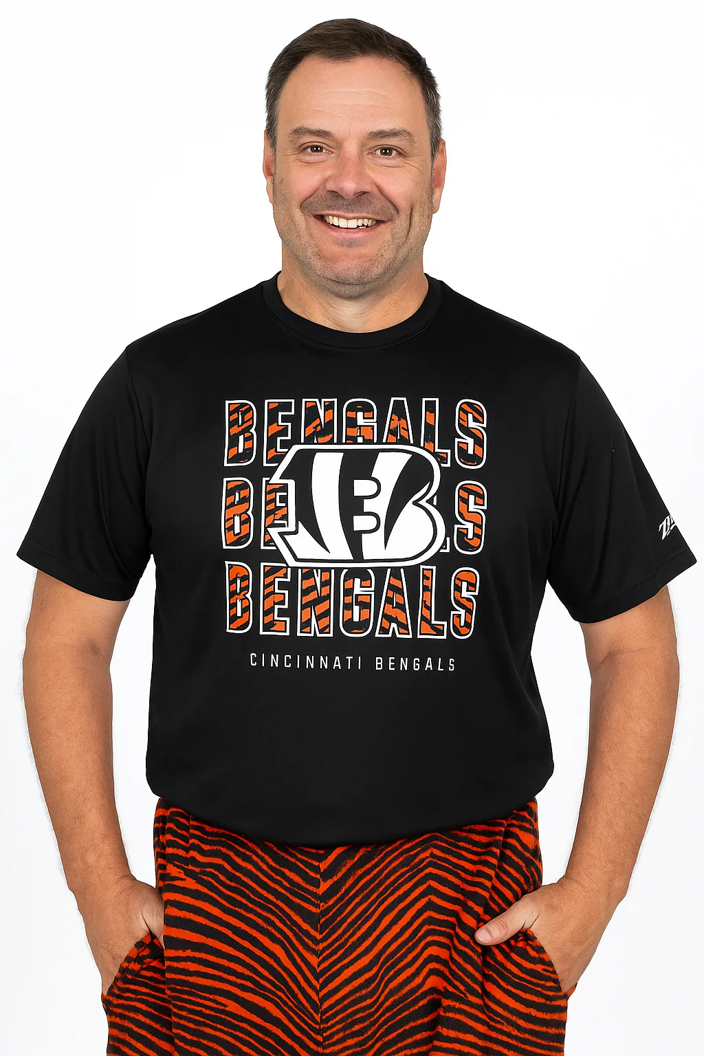 Zubaz NFL Men's Repeat Play Primary Team Color Short Sleeve T-Shirt, Cincinnati Bengals - Image 45