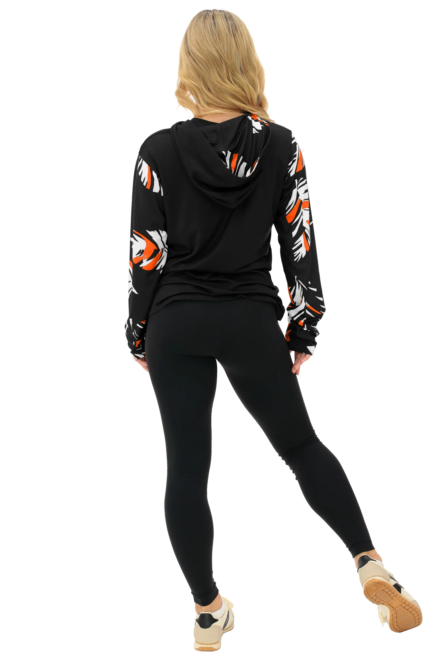 Zubaz NFL WOMEN Casual Script Leaf Accent Lightweight Hoodie, CINCINNATI BENGALS - Image 15