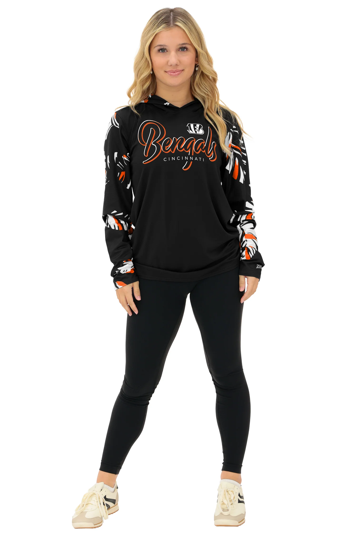 Zubaz NFL WOMEN Casual Script Leaf Accent Lightweight Hoodie, CINCINNATI BENGALS - Image 2