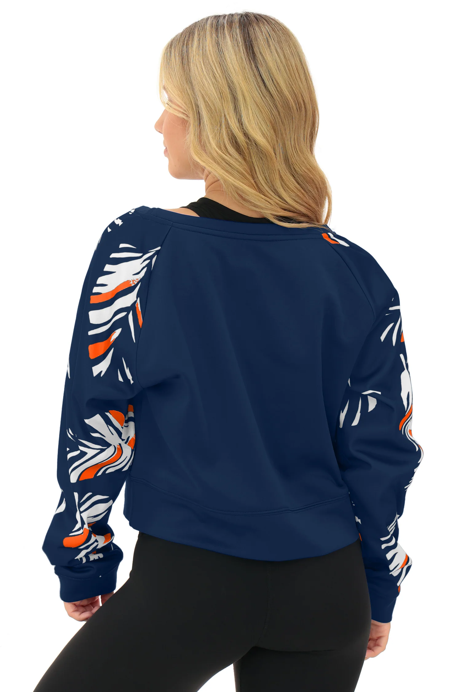 Zubaz NFL Women's Script 3 Color Leaf Boatneck Raglan Crew, CHICAGO BEARS - Image 27