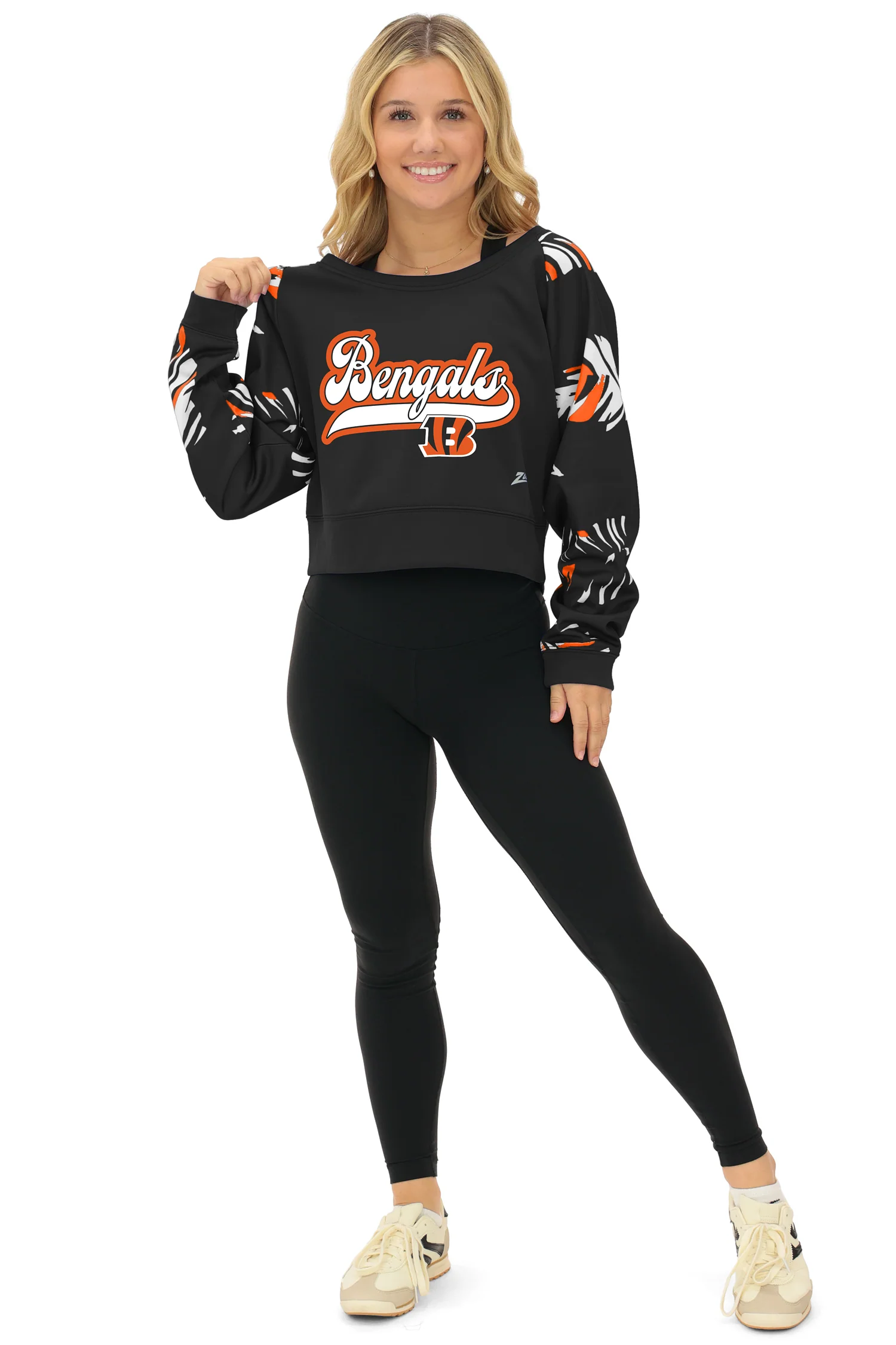 Zubaz NFL Women's Script 3 Color Leaf Boatneck Raglan Crew, CINCINNATI BENGALS - Image 38