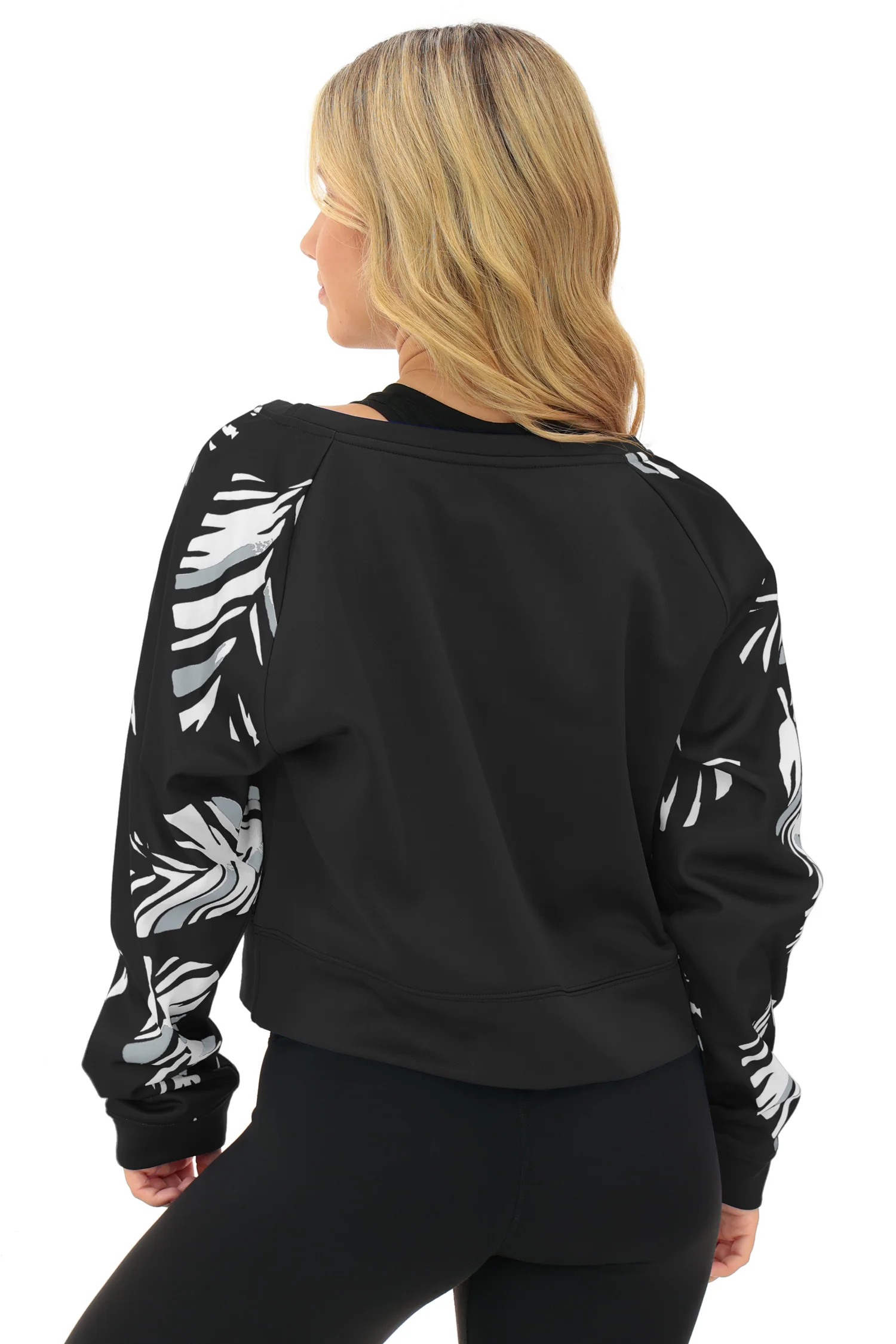 Zubaz NFL Women's Script 3 Color Leaf Boatneck Raglan Crew, LAS VEGAS RAIDERS - Image 7