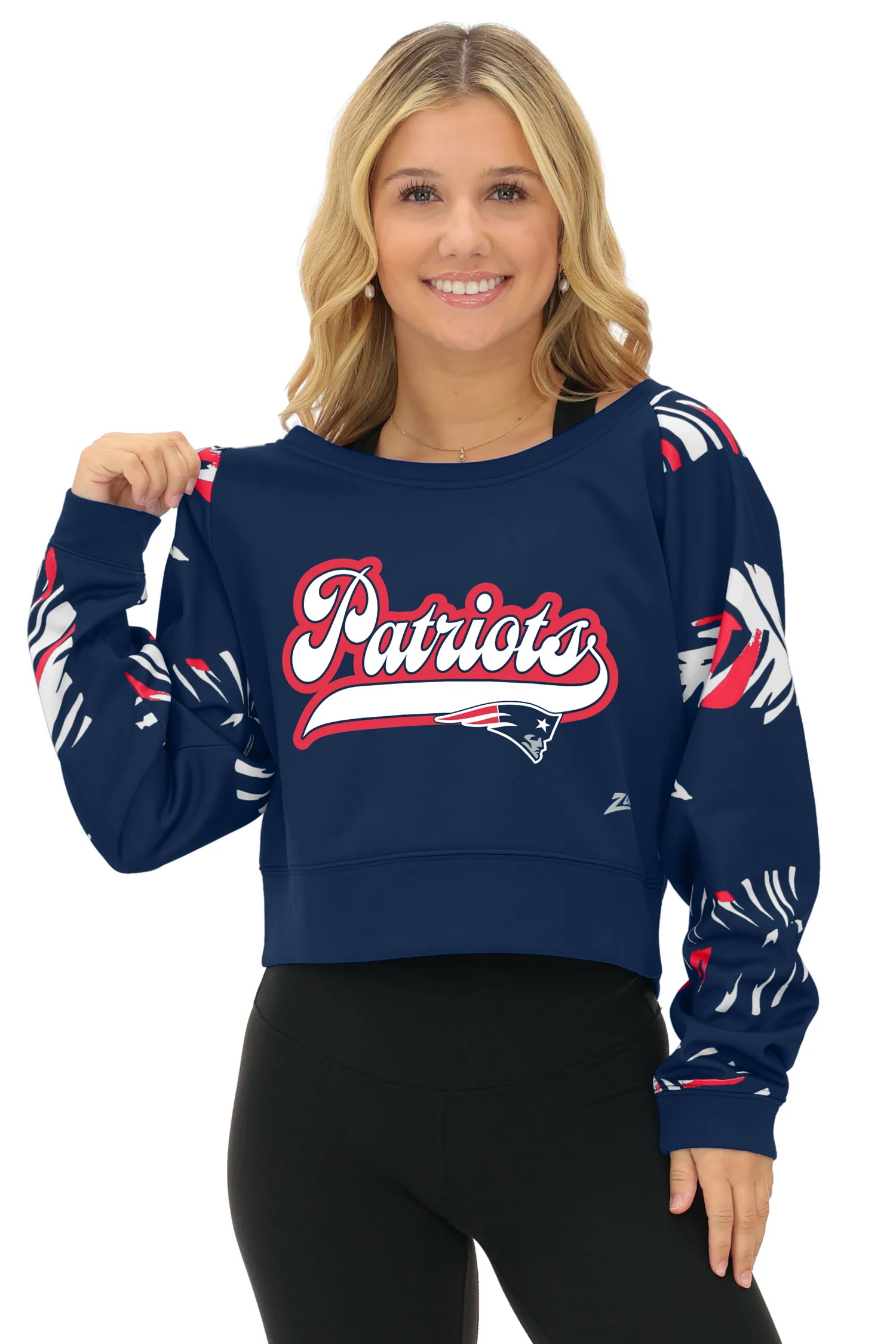 Zubaz NFL Women's Script 3 Color Leaf Boatneck Raglan Crew, NEW ENGLAND PATRIOTS - Image 21