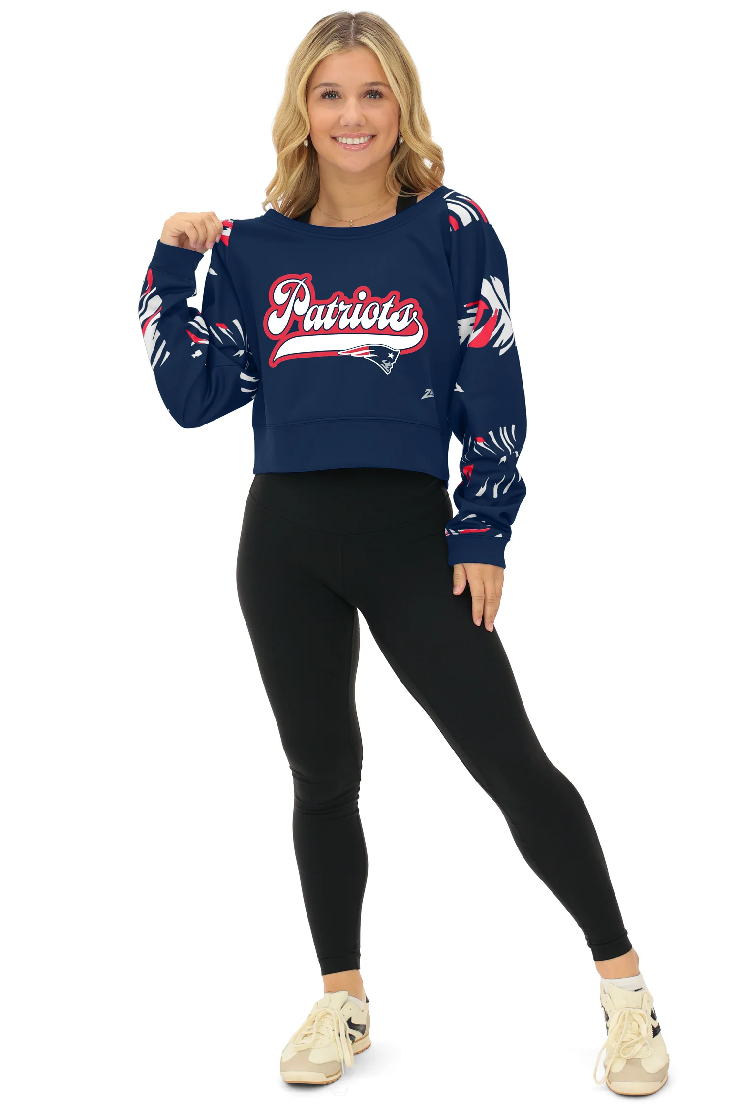 Zubaz NFL Women's Script 3 Color Leaf Boatneck Raglan Crew, NEW ENGLAND PATRIOTS - Image 28